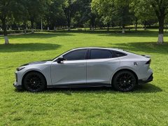 Changan UNI-V 1.5T exclusive - фото 3
