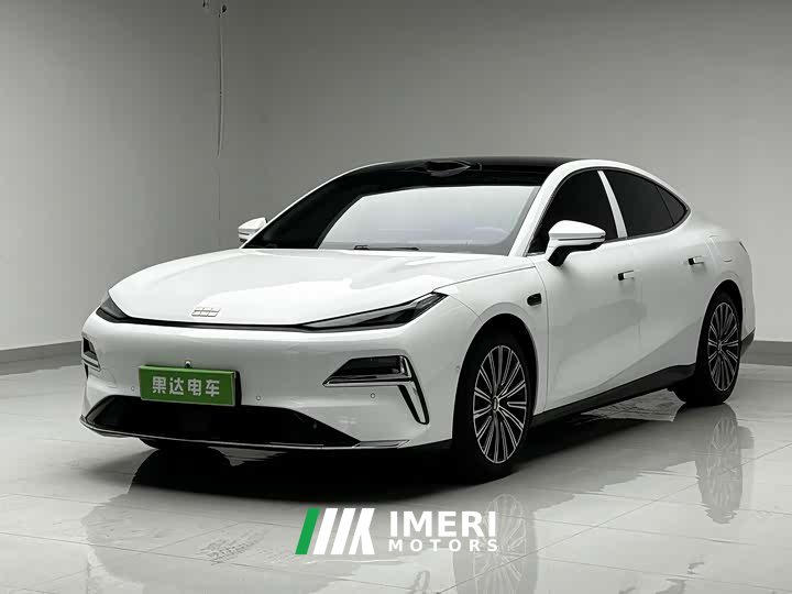 Geely Galaxy Starship 8 130km EM-P Starship Edition - автомобиль из Китая