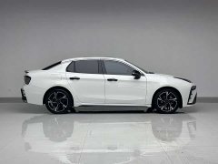 Lynk & Co 03 1.5TD DCT Champion Edition Pro - фото 4
