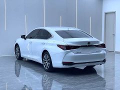 Lexus ES 200 Edition - фото 15