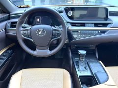Lexus ES 200 Edition - фото 8