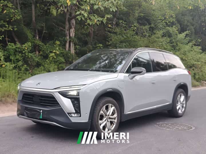 NIO ES8 75kWh six-seater version