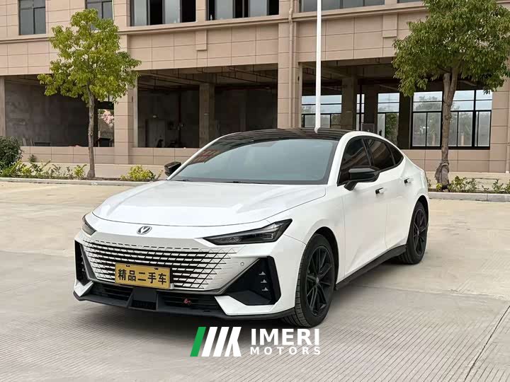 Changan UNI-V 1.5T premium - автомобиль из Китая