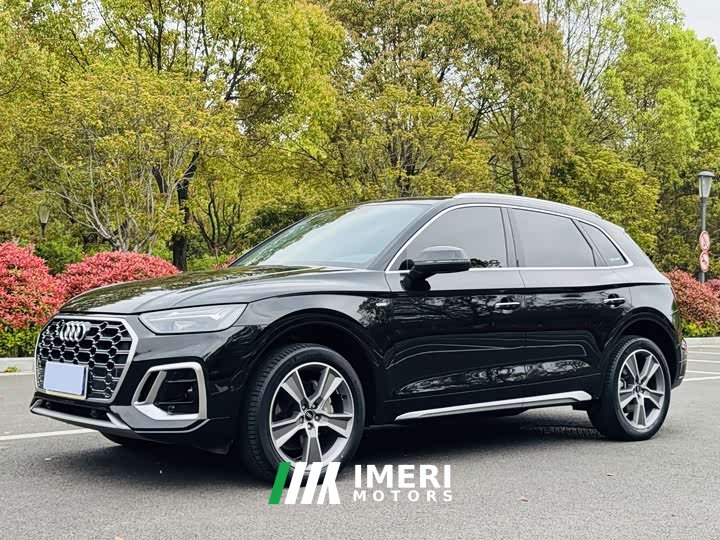 Audi Q5L 40T luxury and dynamic - автомобиль из Китая