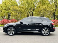 Audi Q5L 40T luxury and dynamic - фото 4