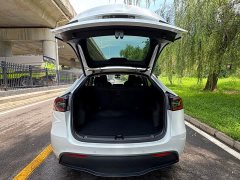 Tesla Model Y 2024 long-range all-wheel drive version - фото 8