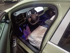 Hongqi EH7 2025 690 Smart Select Edition - фото 16