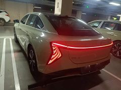 Hongqi EH7 2025 690 Smart Select Edition - фото 5