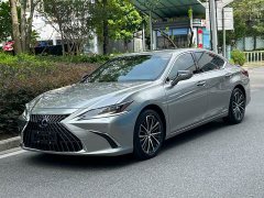 Lexus ES 2021 300h Exclusive Edition - фото 1