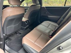 Lexus ES 2021 300h Exclusive Edition - фото 10
