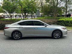 Lexus ES 2021 300h Exclusive Edition - фото 7