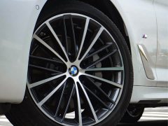 BMW 5 Series 530Li Leading M Sports Package - фото 6