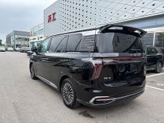 Hongqi HQ9 PHEV 2.0T four-wheel drive luxury version - фото 3