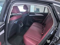 Hongqi H5 PHEV 130 Super Hybrid Edition - фото 11