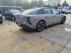 Hongqi EH7 760 Pro 4WD Honor Edition - фото 3
