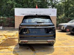 Hongqi HS7 PHEV 2.0T PHEV four-wheel drive flag collar version 6 seats - фото 15