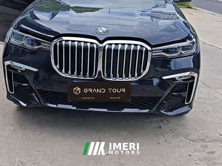 BMW X7 2021 facelift xDrive40i exclusive M sports package - автомобиль из Китая