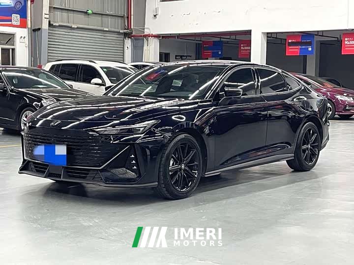 Changan UNI-V 1.5T Prestige Edition - автомобиль из Китая