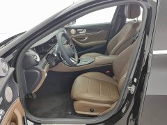Mercedes-Benz E-Class facelift E 300 L sporty and stylish - фото 10