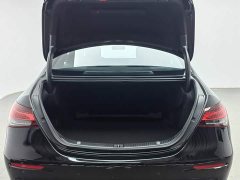 Mercedes-Benz E-Class facelift E 300 L sporty and stylish - фото 16