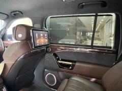 Hongqi Golden Sunflower Guoyao 2022 4.0T Monarch Flagship Edition 4 seats - фото 10