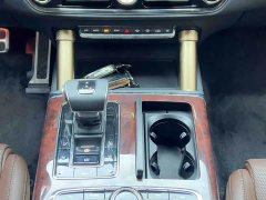 Hongqi Golden Sunflower Guoyao 2022 4.0T Monarch Flagship Edition 4 seats - фото 11
