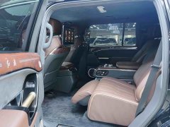 Hongqi Golden Sunflower Guoyao 2022 4.0T Monarch Flagship Edition 4 seats - фото 8