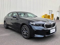 BMW i5 eDrive 35L M Sport Package - фото 3