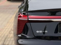 Hongqi H5 PHEV 170 Ultra Hybrid Edition - фото 11