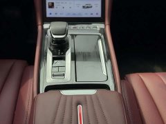Hongqi H5 PHEV 170 Ultra Hybrid Edition - фото 20
