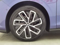 Baojun Xiangjing plug-in hybrid 140km luxury version - фото 17