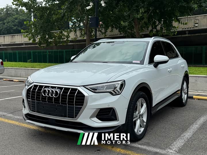 Audi Q3 35 TFSI Fashionable and Elegant - автомобиль из Китая