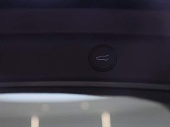 Tesla Model Y 2022 facelift rear-wheel drive version - фото 9