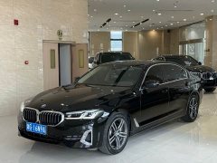 BMW 5 Series 530Li Leading Luxury Package - фото 1