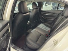 Mazda 3 2.0L Edition - фото 9