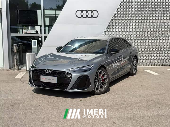 Audi A6L 2.0T quattro exclusive - автомобиль из Китая