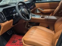 AITO Wenjie M8 extended range Ultra version 53.4kWh 6-seater version (192-line lidar) - фото 4