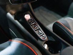 Land Rover Artura 3.0T Hybrid Coupe - фото 15