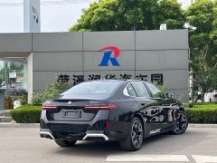 BMW 5 530Li Deluxe Version M - фото 15