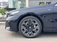 BMW 5 530Li Deluxe Version M - фото 4