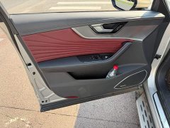 Hongqi HS5 2.0T four-wheel drive Qixiang Pro version - фото 6