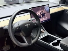 Tesla Model Y Rear-Wheel Drive - фото 11