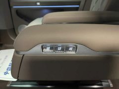 AITO Wenjie M9 2025 extended range Ultra version 52kWh 6-seater version (192-line lidar) - фото 11