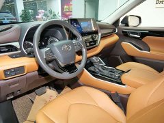 Toyota Highlander 2022 380T four-wheel drive premium version 7 seats - фото 7
