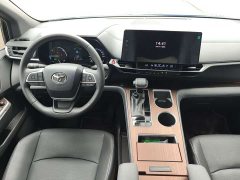 Toyota SIENNA 2.5L AWDLuxury Edition - фото 11