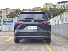 Toyota SIENNA 2.5L AWDLuxury Edition - фото 4
