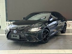 Lexus ES 300h F SPORT - фото 1