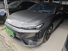 Changan UNI-V 1.5T premium - фото 1