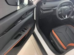 Changan UNI-V 1.5T Premium Version - фото 12