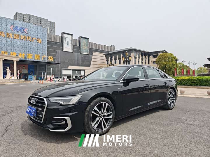 Audi A6L 40 TFSI Luxury Version - автомобиль из Китая